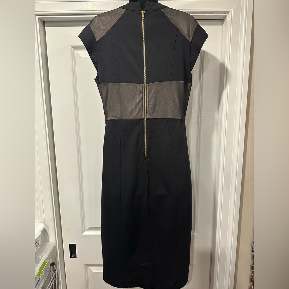 Sleek Black Size 14 Dress with Mesh Accents - Picture 2 of 7